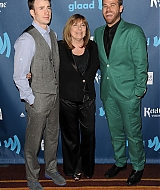 098.jpg